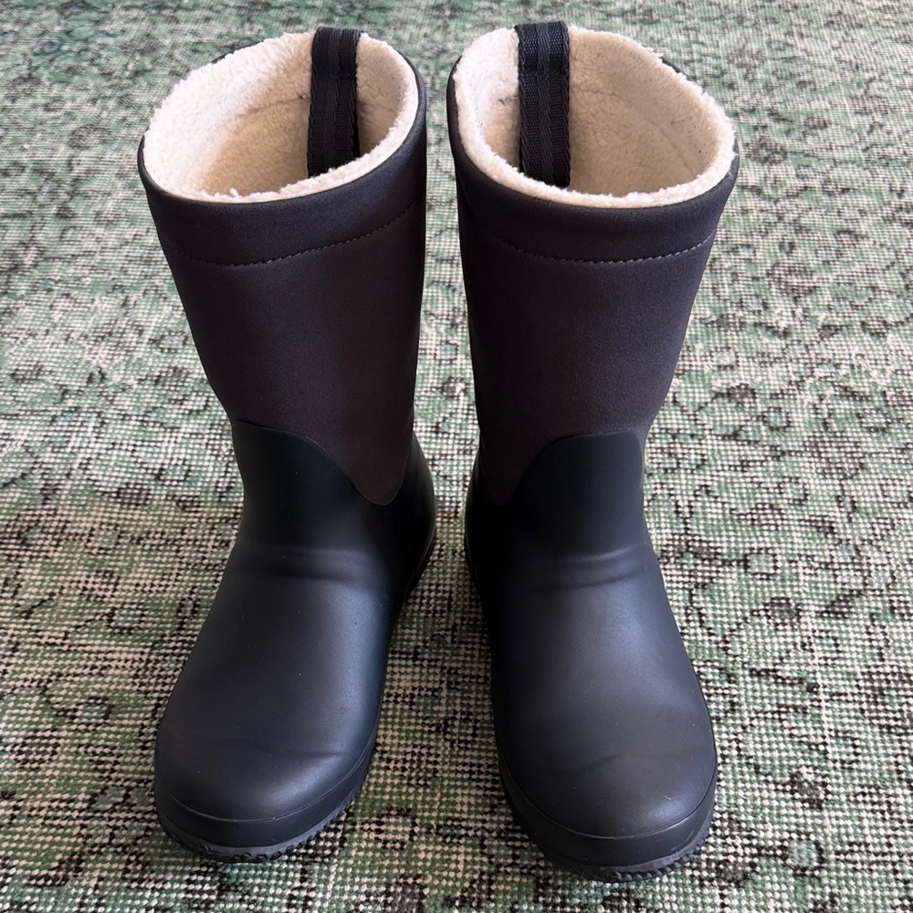 Hunter Black Rain Boots with Soft Cream Interior - Picture 3 of 7